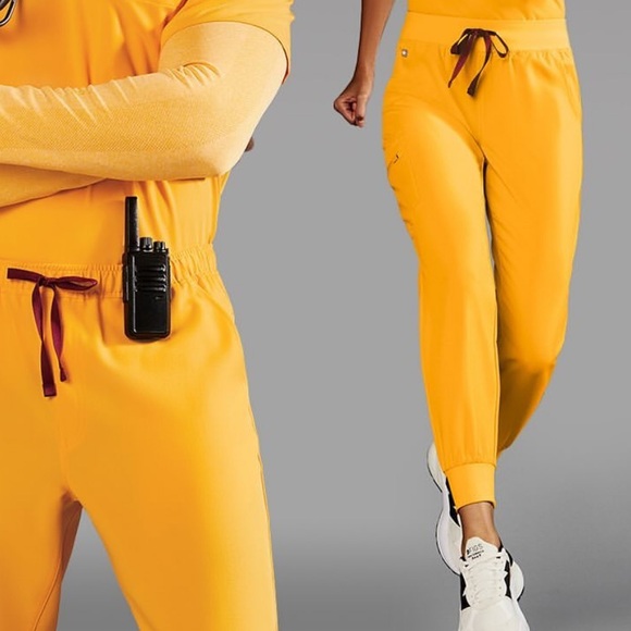 NWT Figs Scrub Top In Emergency Yellow - Picture 8 of 10